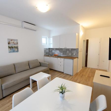 Cozy Beach Apartments Makarska Exterior foto