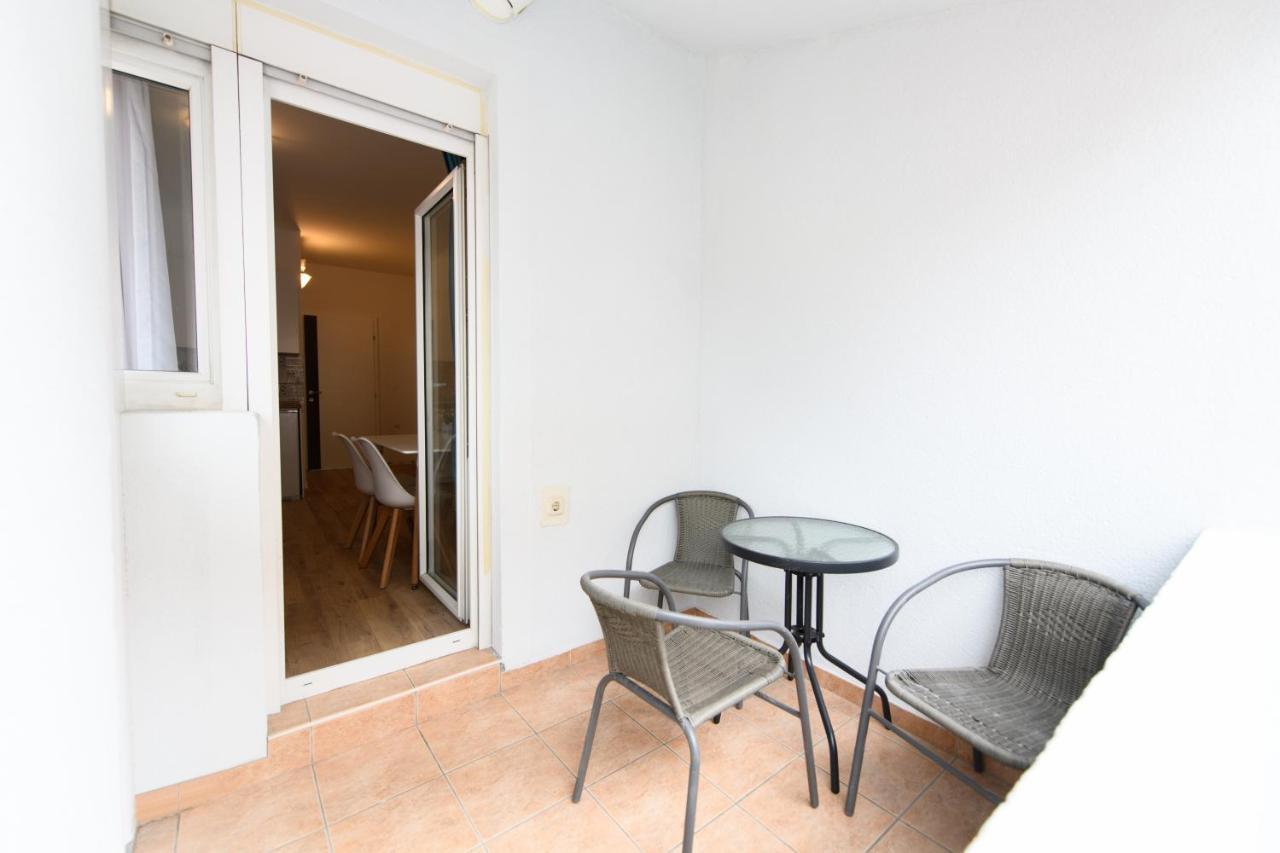Cozy Beach Apartments Makarska Exterior foto